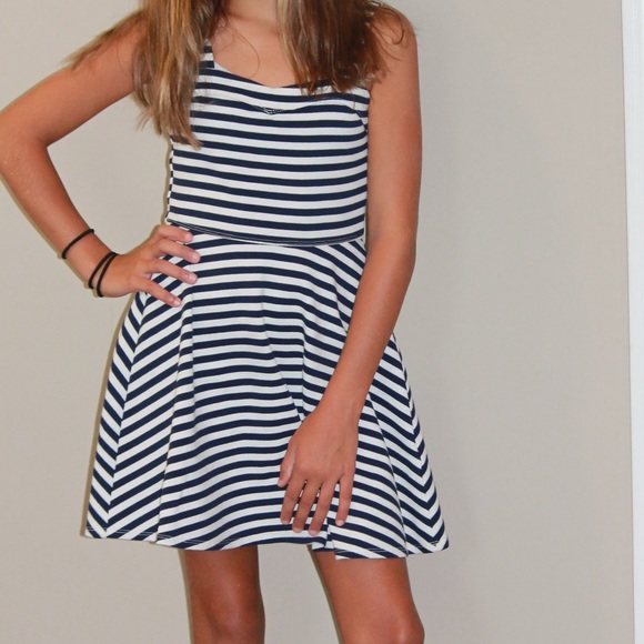 Girls dress - Picture 1 of 1